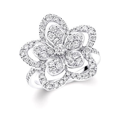 GRAFF Wild Flower Large Diamond Ring